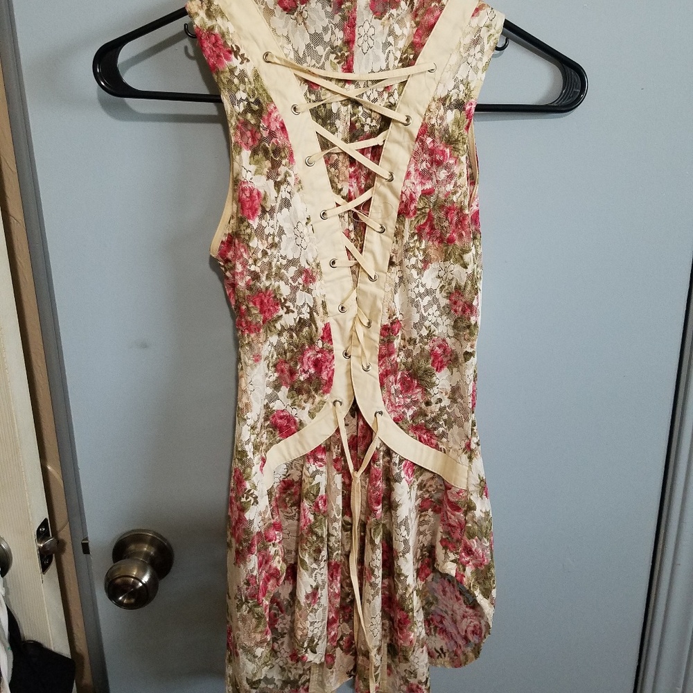 Top - Picture 3 of 4